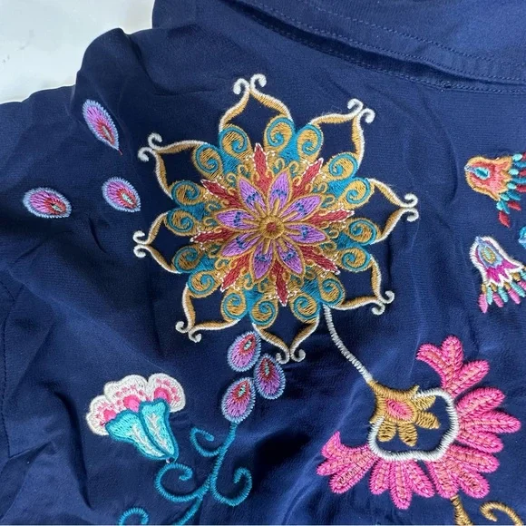Johnny Was Alesa Tiered Embroidered Silk Navy Blue Tunic. Size L. Like New! - Picture 14 of 14